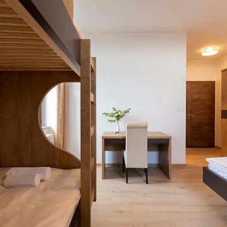 Konukevi Peregrin Sveta Gora