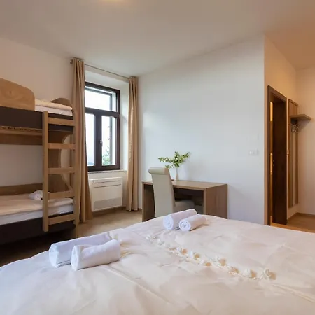 Peregrin Sveta Gora 3* Solkan