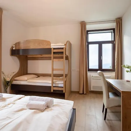 Peregrin Sveta Gora 3* Solkan