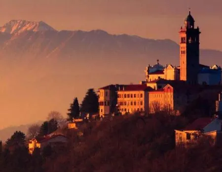 Konukevi Peregrin Sveta Gora 3*