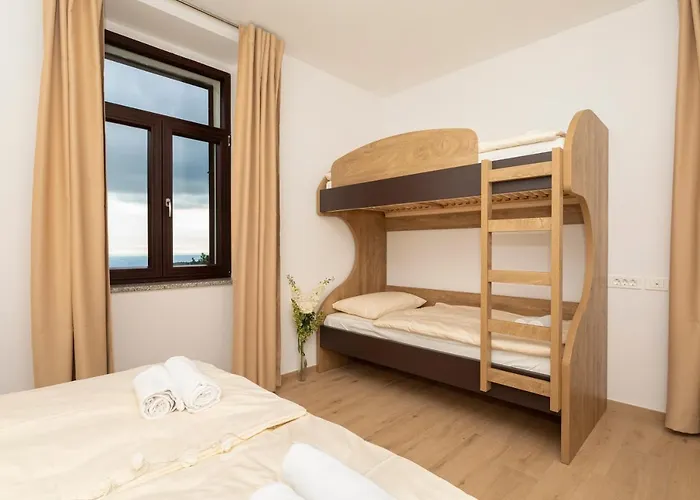 Peregrin Sveta Gora Casa de hóspedes Solkan