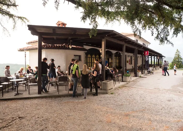 Peregrin Sveta Gora Casa de hóspedes Solkan